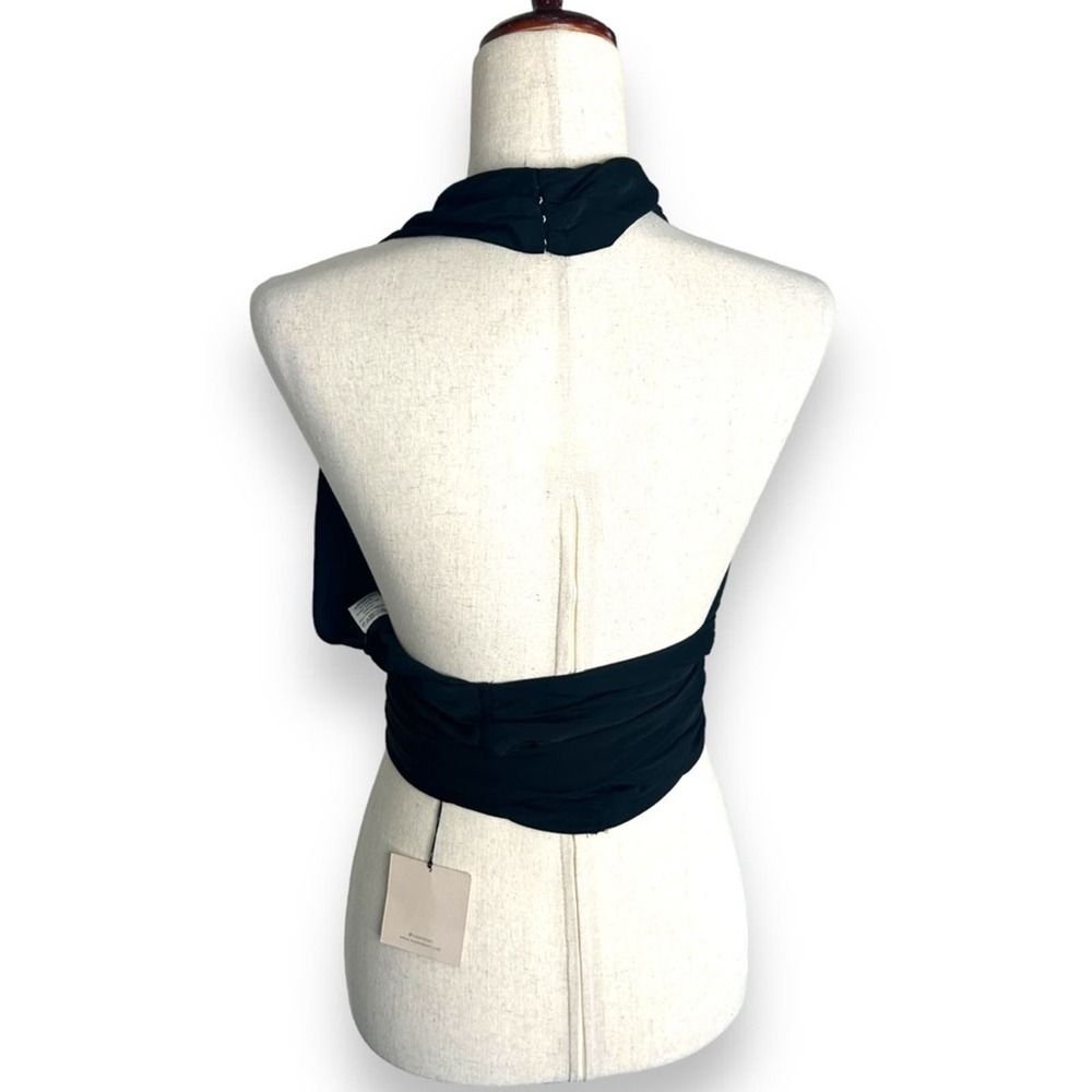 superdown Black Halter Crop Top - Picture 10 of 12